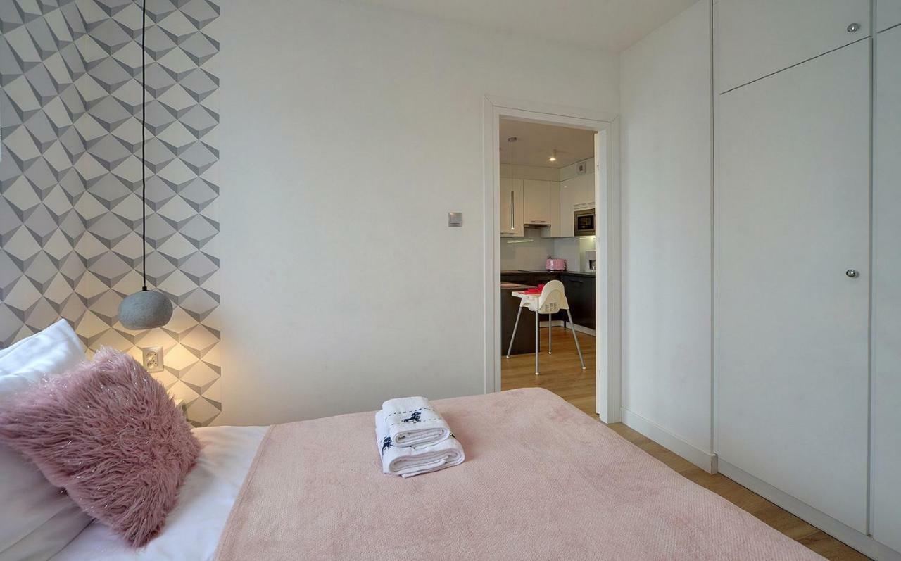 Pink Apartment Lesne Tarasy Dziwnowek Exterior photo